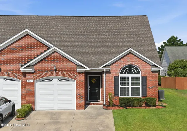 Townhouse for sale at 2120 Remington Ct #B, Greenville, NC 27834 | MLS# 100598291