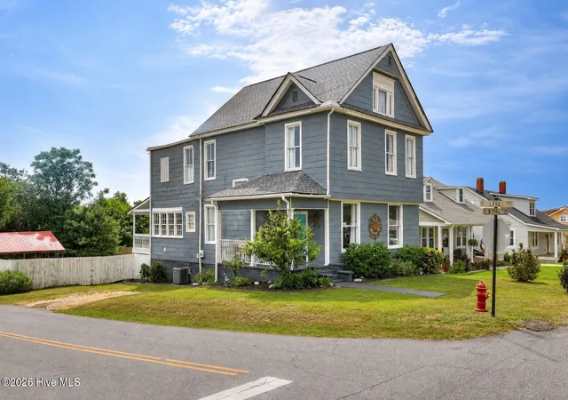 Photo 2 of Single family home for sale at 400 W Forest Ave, North Augusta, SC 29841 | MLS# 100599501 | Listing updated on 2026-09-02
