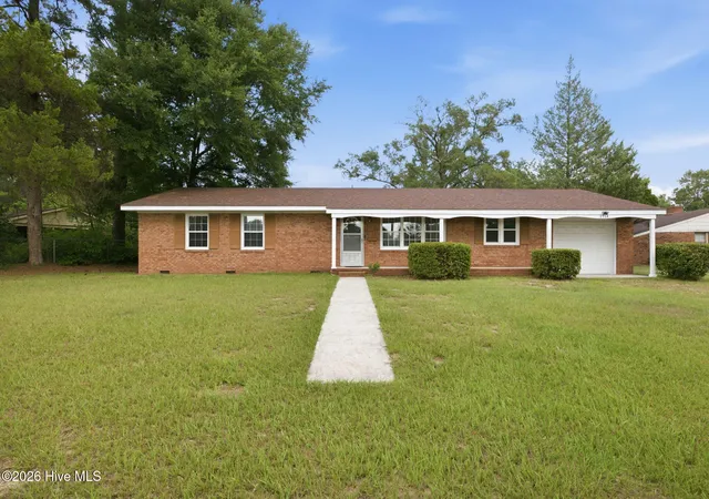 Photo 1 of Single family home for sale at 1714 Washington St, New Bern, NC 28560 | MLS# 100597187 | Listing updated on 2026-09-17