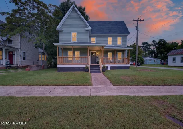 Photo 1 of Single family home for sale at 116 E Broad St, Elizabeth City, NC 27909 | MLS# 100599111 | Listing updated on 2026-08-31