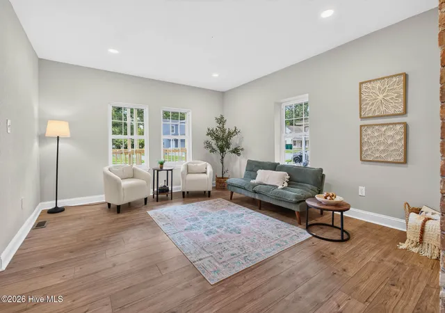 Photo 4 of Single family home for sale at 116 E Broad St, Elizabeth City, NC 27909 | MLS# 100599111 | Listing updated on 2026-08-31