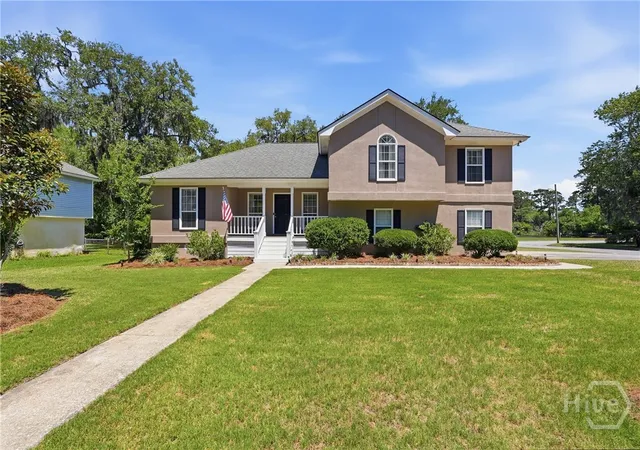 Photo 1 of Single family home for sale at 101 Lagoon View Xing, Savannah, GA 31410 | MLS# SA357012 | Listing updated on 2026-08-26