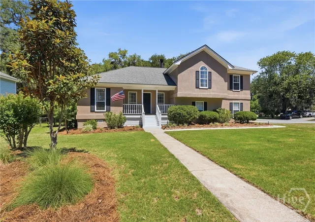 Photo 2 of Single family home for sale at 101 Lagoon View Xing, Savannah, GA 31410 | MLS# SA357012 | Listing updated on 2026-08-26
