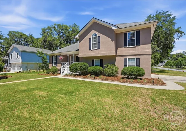 Photo 3 of Single family home for sale at 101 Lagoon View Xing, Savannah, GA 31410 | MLS# SA357012 | Listing updated on 2026-08-26