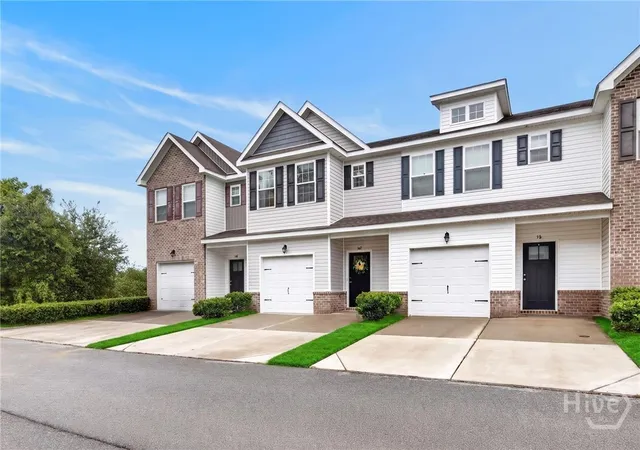 Photo 3 of Townhouse for sale at 102 Horizon Ln, Richmond Hill, GA 31324 | MLS# SA361978 | Listing updated on 2026-10-09