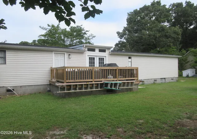 Photo 4 of Single family home for sale at 113 Briggs St, Jarvisburg, NC 27947 | MLS# 100598272 | Listing updated on 2026-08-22