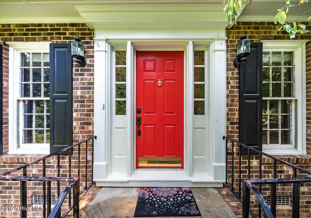 Photo 4 of Single family home for sale at 1931 Fountain Ridge Rd, Chapel Hill, NC 27517 | MLS# 100595303 | Listing updated on 2026-08-27