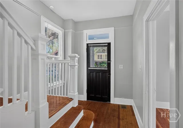 Photo 3 of Single family home for sale at 535 E 37Th St, Savannah, GA 31401 | MLS# SA362971 | Listing updated on 2026-09-30