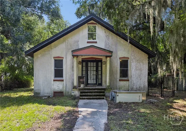 Photo 3 of Single family home for sale at 8829 Ferguson Ave, Savannah, GA 31406 | MLS# SA361906 | Listing updated on 2026-08-20