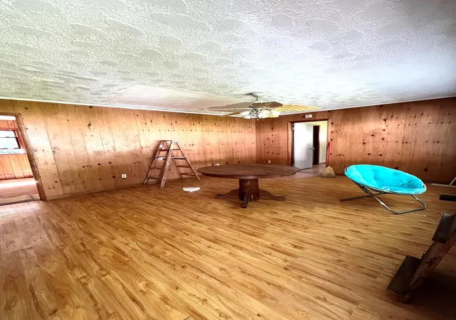 Photo 4 of Single family home for sale at 1050 Us Hwy 19, Topton, NC 28781 | MLS# 98543917 | Listing updated on 2026-08-18