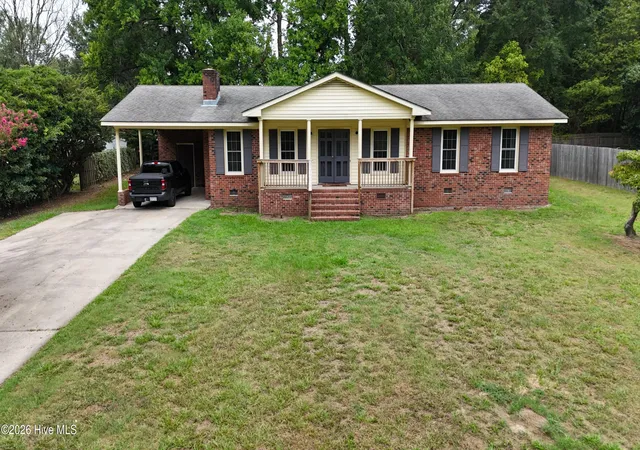 Photo 2 of Single family home for sale at 2010 Westwood Dr, Kinston, NC 28504 | MLS# 100598190 | Listing updated on 2026-09-01