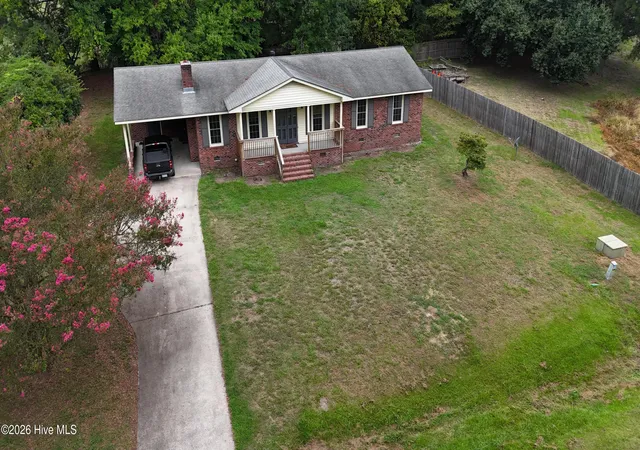 Photo 3 of Single family home for sale at 2010 Westwood Dr, Kinston, NC 28504 | MLS# 100598190 | Listing updated on 2026-09-01