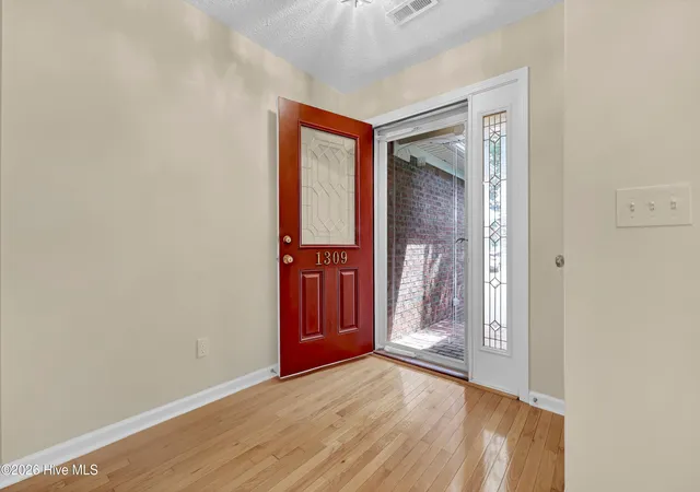 Photo 3 of Single family home for sale at 1309 Stonehaven Ct, Wilmington, NC 28411 | MLS# 100595699 | Listing updated on 2026-09-14