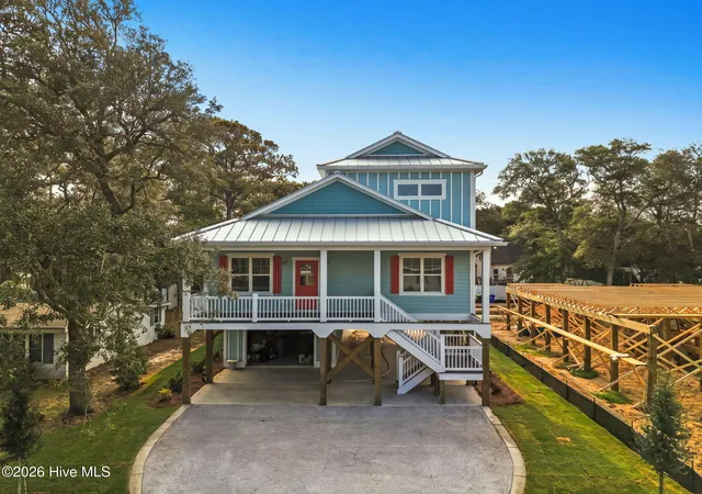 Photo 1 of Single family home for sale at 110 Ne 41st St, Oak Island, NC 28465 | MLS# 100599128 | Listing updated on 2026-09-01