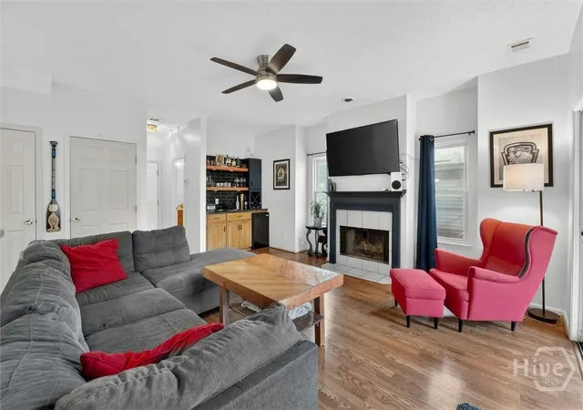 Photo 3 of Single family home for sale at 18 Angel Oaks Dr, Savannah, GA 31410 | MLS# SA356469 | Listing updated on 2026-08-19
