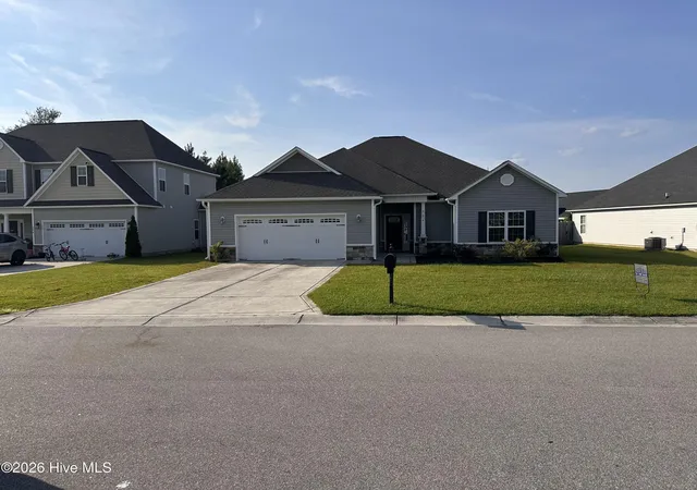 Photo 2 of Single family home for sale at 204 Messenger Ct, Jacksonville, NC 28546 | MLS# 100587298 | Listing updated on 2026-08-26
