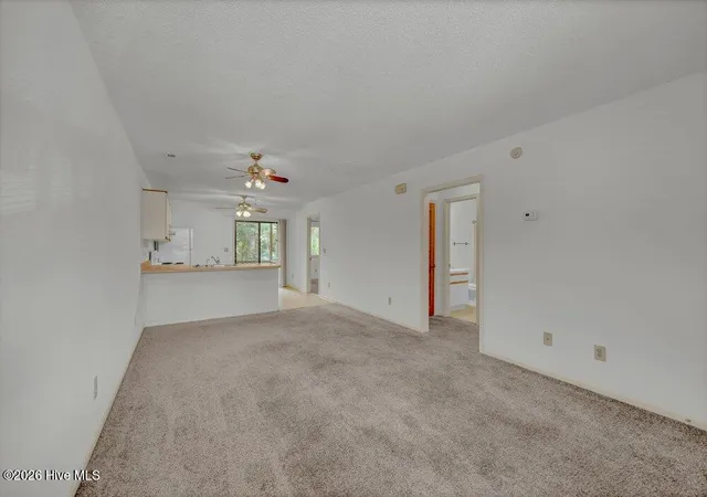 Listing Photo 4 - Condo for sale in building located at 522 S Kerr Ave, Wilmington, NC 28403 - Unit #Apt 32