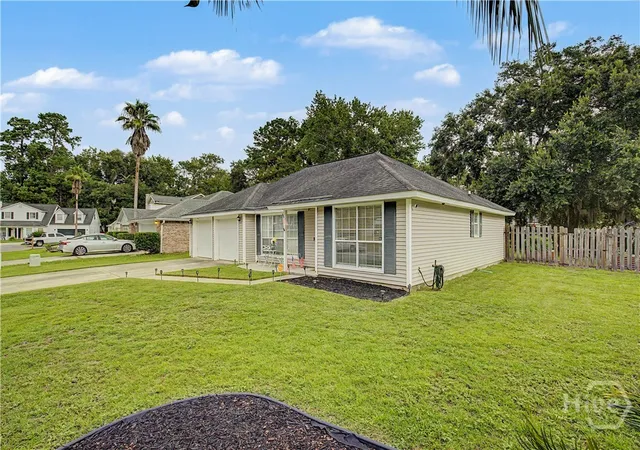 Photo 3 of Single family home for sale at 2 St Ives Pl, Savannah, GA 31419 | MLS# SA361392 | Listing updated on 2026-09-08