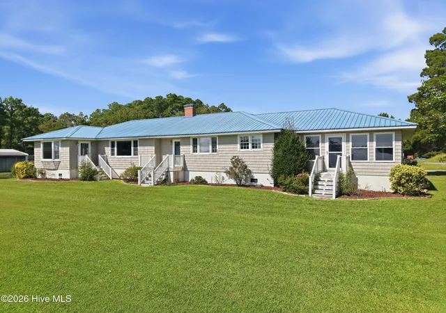Photo 3 of Single family home for sale at 835 Foreman Ln, Belhaven, NC 27810 | MLS# 100598653 | Listing updated on 2026-09-01