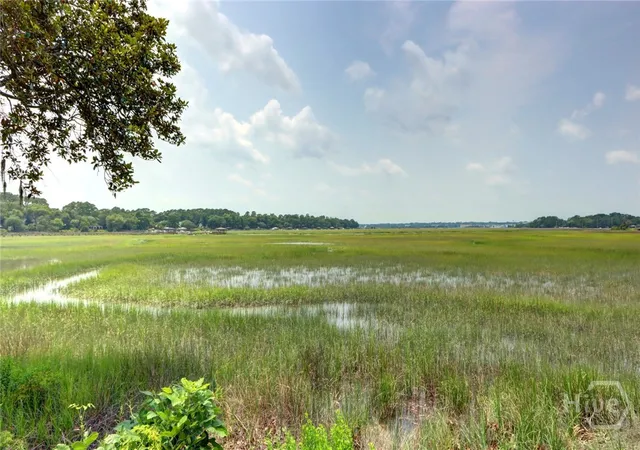 Photo 2 of Single family home for sale at 119 N Marsh Rd, Savannah, GA 31410 | MLS# SA354701 | Listing updated on 2026-08-29
