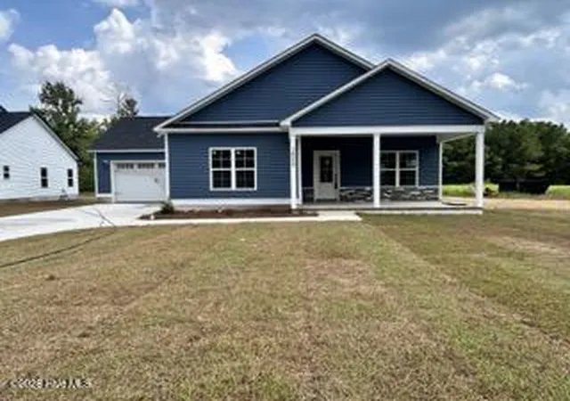 Photo 2 of Single family home for sale at 2889 Catherine Lake Rd, Richlands, NC 28574 | MLS# 100559513 | Listing updated on 2026-08-18