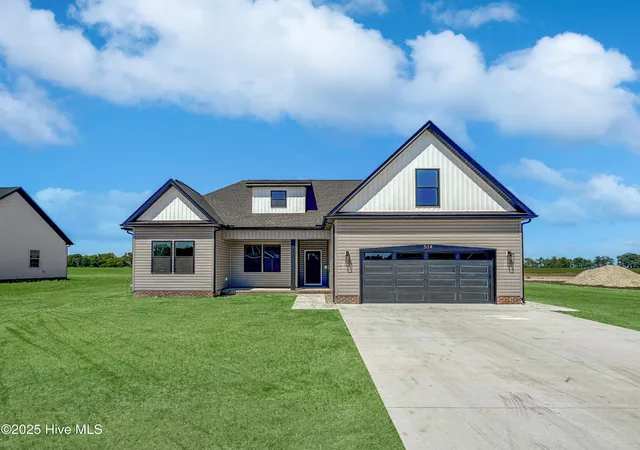 Photo 1 of Single family home for sale at 2111 Staysail Dr, Elizabeth City, NC 27909 | MLS# 100539863 | Listing updated on 2026-08-18