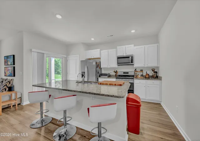 Photo 3 of Single family home for sale at 321 Tributary Cir, Wilmington, NC 28401 | MLS# 100596089 | Listing updated on 2026-09-07