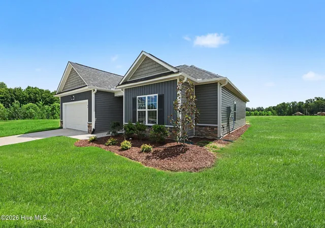 Photo 2 of Single family home for sale at 46 Fiddleneck Ct, Selma, NC 27576 | MLS# 100575115 | Listing updated on 2026-10-05