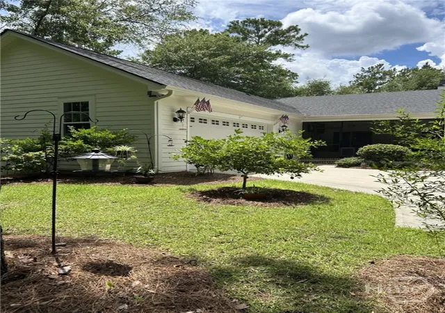 5th image of 59 S Ridgewood Park Dr, Richmond Hill, GA 31324 | MLS# SA360432