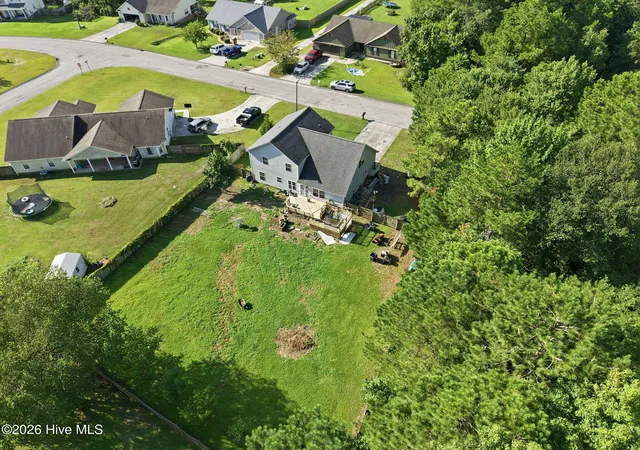 Photo 2 of Single family home for sale at 116 Trailwood Dr, Hubert, NC 28539 | MLS# 100591717 | Listing updated on 2026-09-07