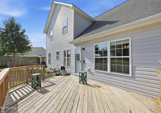 Photo 3 of Single family home for sale at 116 Trailwood Dr, Hubert, NC 28539 | MLS# 100591717 | Listing updated on 2026-09-07