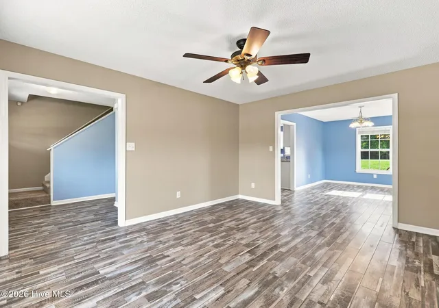 Photo 4 of Single family home for sale at 116 Trailwood Dr, Hubert, NC 28539 | MLS# 100591717 | Listing updated on 2026-09-07