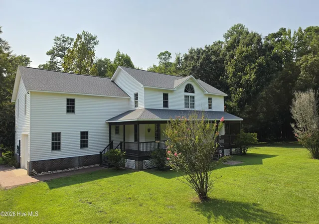 Photo 2 of Single family home for sale at 347 Sandy Point Dr, Beaufort, NC 28516 | MLS# 100598201 | Listing updated on 2026-08-22