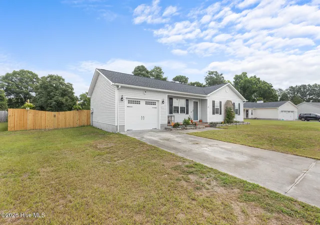 Photo 2 of Single family home for sale at 203 Wingspread Ln, Beulaville, NC 28518 | MLS# 100594905 | Listing updated on 2026-08-27