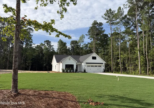 Photo 2 of Single family home for sale at 41 Peach Ct, Burgaw, NC 28425 | MLS# 100579619 | Listing updated on 2026-09-12