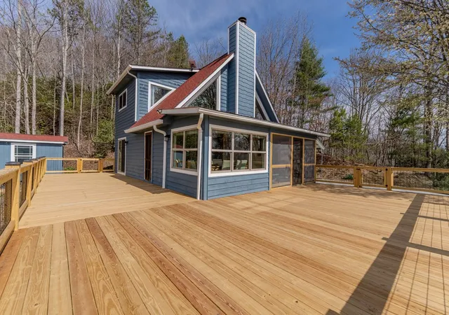 Photo 5 of Single family home for sale at 355 Up The Crk Trl, Hayesville, NC 28904 | MLS# 98544574 | Listing updated on 2026-08-18