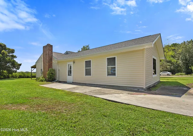 Photo 2 of Single family home for sale at 1017 Jennifer Dr, Jacksonville, NC 28546 | MLS# 100579242 | Listing updated on 2026-09-16