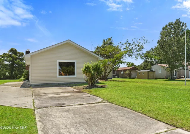 Photo 3 of Single family home for sale at 1017 Jennifer Dr, Jacksonville, NC 28546 | MLS# 100579242 | Listing updated on 2026-09-16
