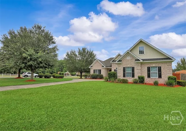 Photo 2 of Single family home for sale at 300 Brighton Woods Dr, Pooler, GA 31322 | MLS# SA362576 | Listing updated on 2026-09-12