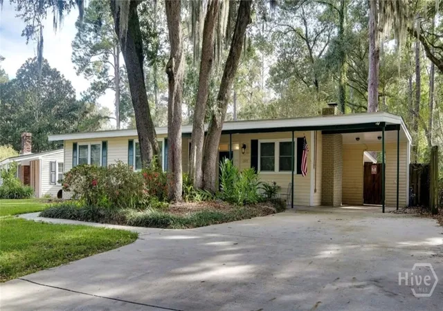 Photo 1 of Single family home for sale at 1305 Crossbrook Pl, Savannah, GA 31406 | MLS# SA361801 | Listing updated on 2026-08-19