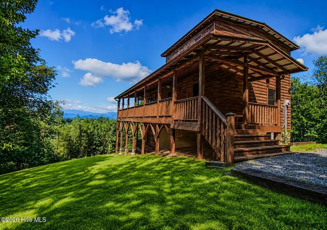 Photo 2 of Single family home for sale at 20 Locust Pointe Trl, Murphy, NC 28906 | MLS# 100599283 | Listing updated on 2026-08-29