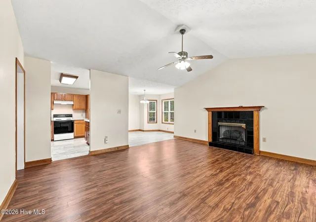 Photo 3 of Single family home for sale at 133 Sheldon St, Newport, NC 28570 | MLS# 100588912 | Listing updated on 2026-08-25
