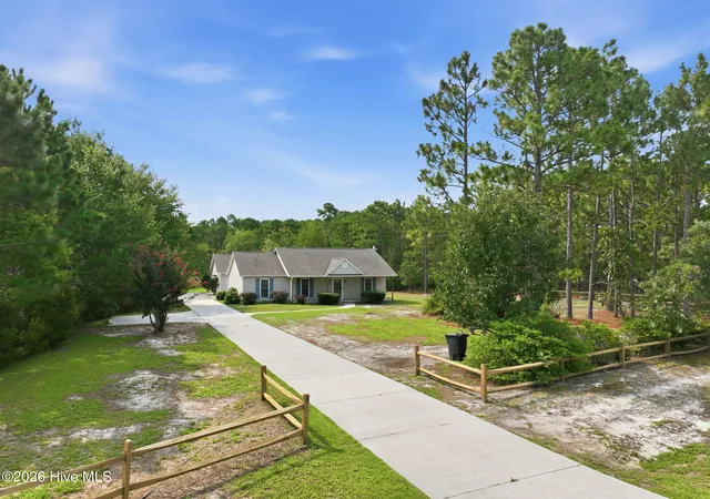 Photo 4 of Single family home for sale at 133 Sheldon St, Newport, NC 28570 | MLS# 100588912 | Listing updated on 2026-08-25