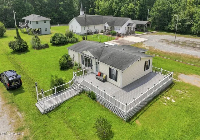 Photo 2 of Manufactured home for sale at 100 Clubhouse Rd, Hertford, NC 27944 | MLS# 100597248 | Listing updated on 2026-08-19