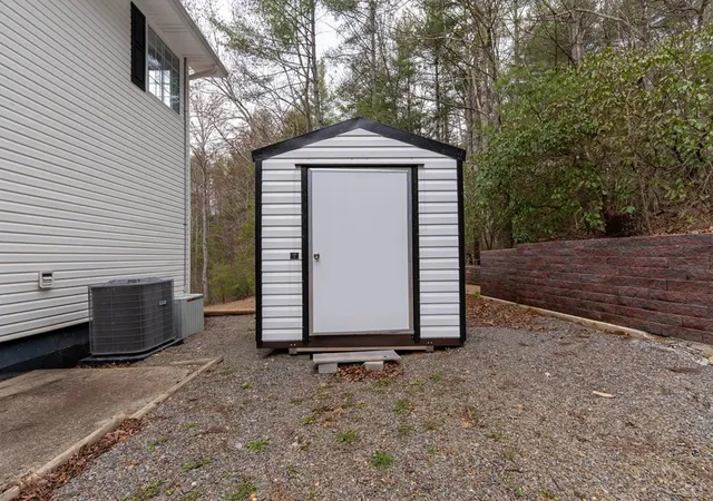 Photo 30 of Single family home for sale at 311 Twin Cedars Dr, Murphy, NC 28906 | MLS# 98534155 | Listing updated on 2026-08-21