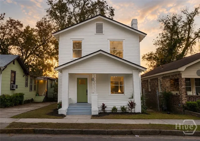 Photo 1 of Single family home for sale at 1008 E Waldburg St #A, Savannah, GA 31401 | MLS# SA360961 | Listing updated on 2026-09-07