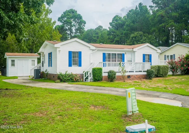 Photo 1 of Manufactured home for sale at 1076 Clubview Ln Sw, Calabash, NC 28467 | MLS# 100599441 | Listing updated on 2026-08-28