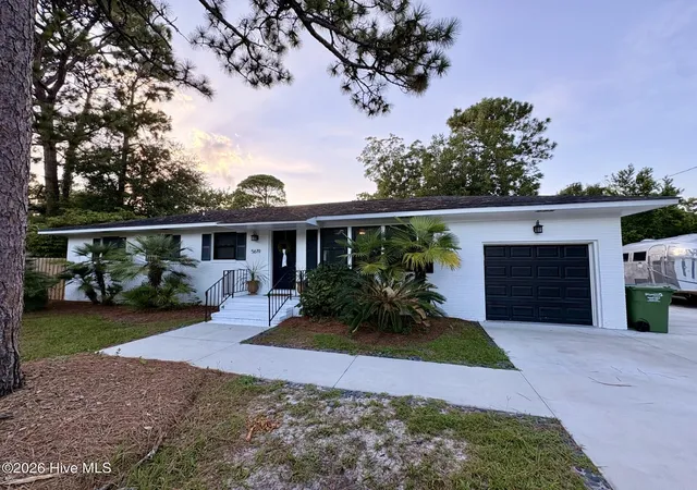 Photo 1 of Single family home for sale at 5619 Saint Nicholas Rd, Wilmington, NC 28405 | MLS# 100598188 | Listing updated on 2026-09-17