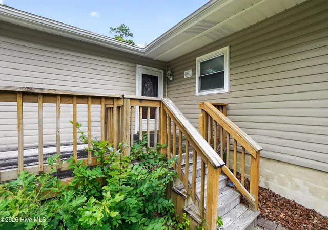 Photo 3 of Single family home for sale at 114 Shadow Brk Rd, Jacksonville, NC 28546 | MLS# 100595810 | Listing updated on 2026-08-21