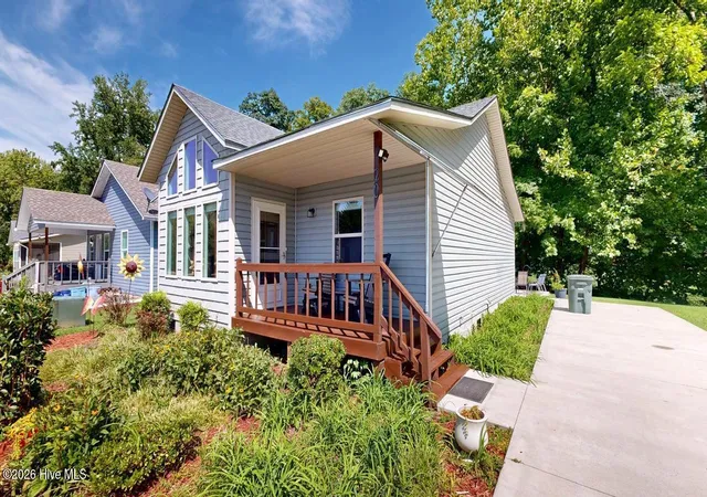 Photo 1 of Single family home for sale at 20 Rushing Waters Loop, Andrews, NC 28901 | MLS# 100598058 | Listing updated on 2026-08-24